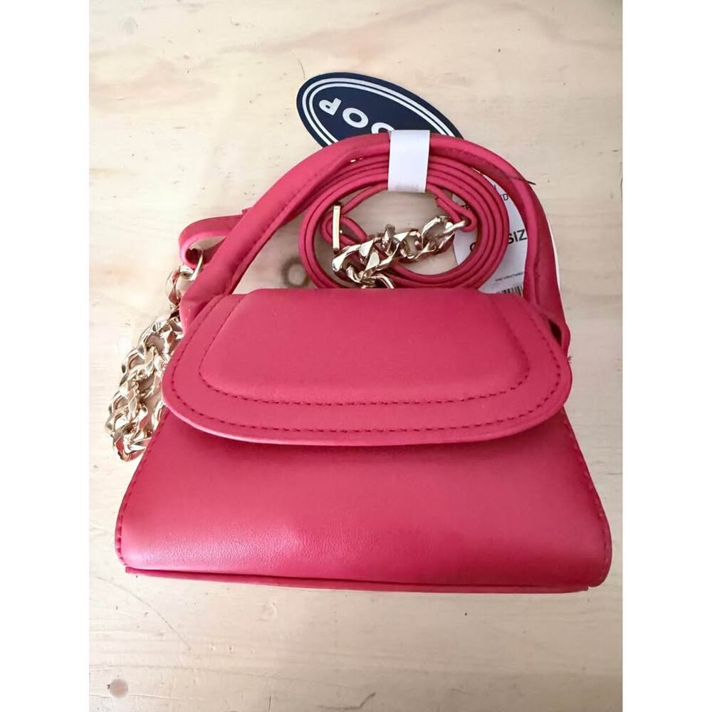 Red purse - Picture 1 of 3